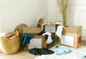 Sperrmüll in einer Wohnung